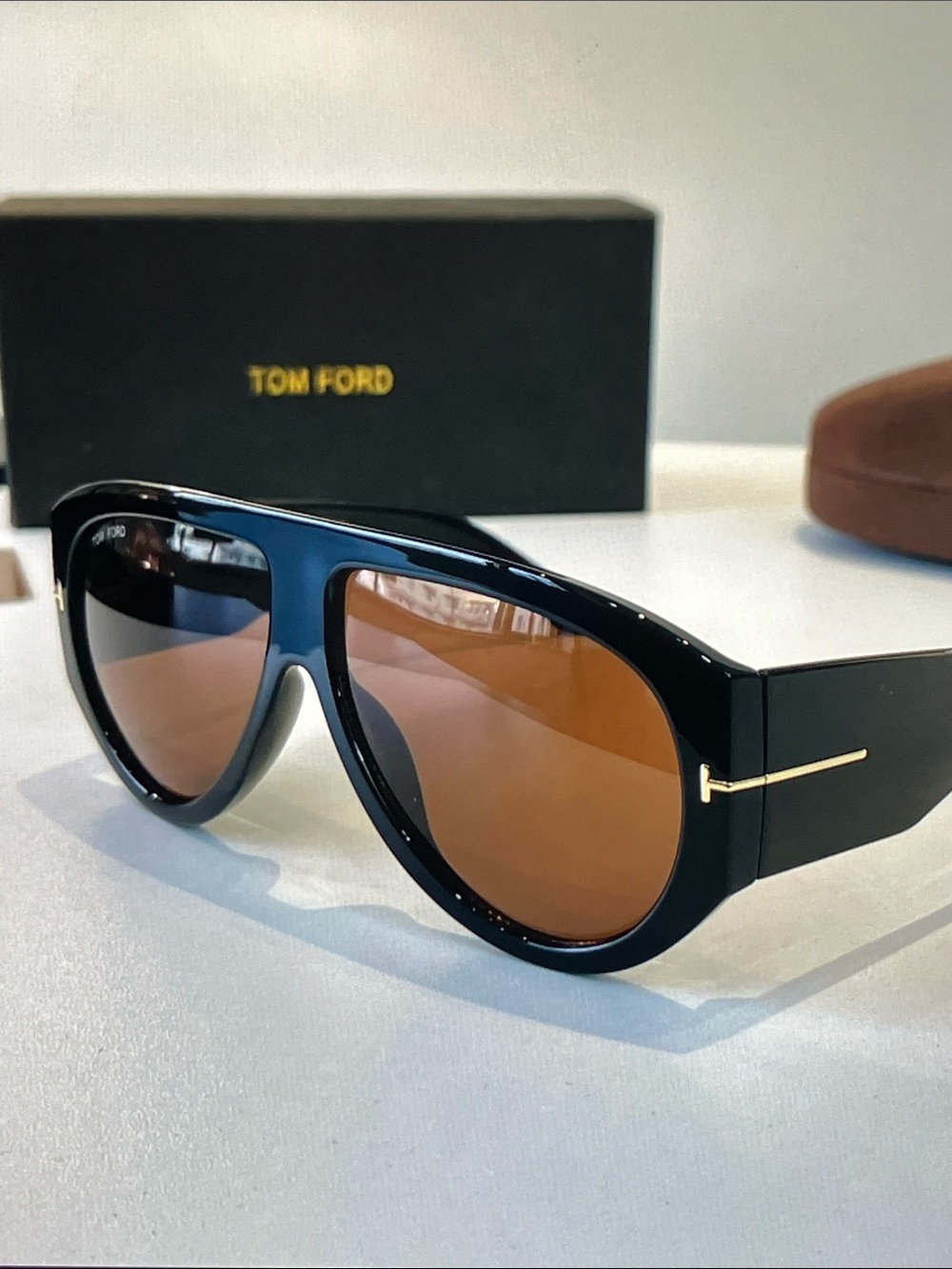 Tom Ford Glossy Black Sunglasses with Brown Lenses - Picture 3 of 8